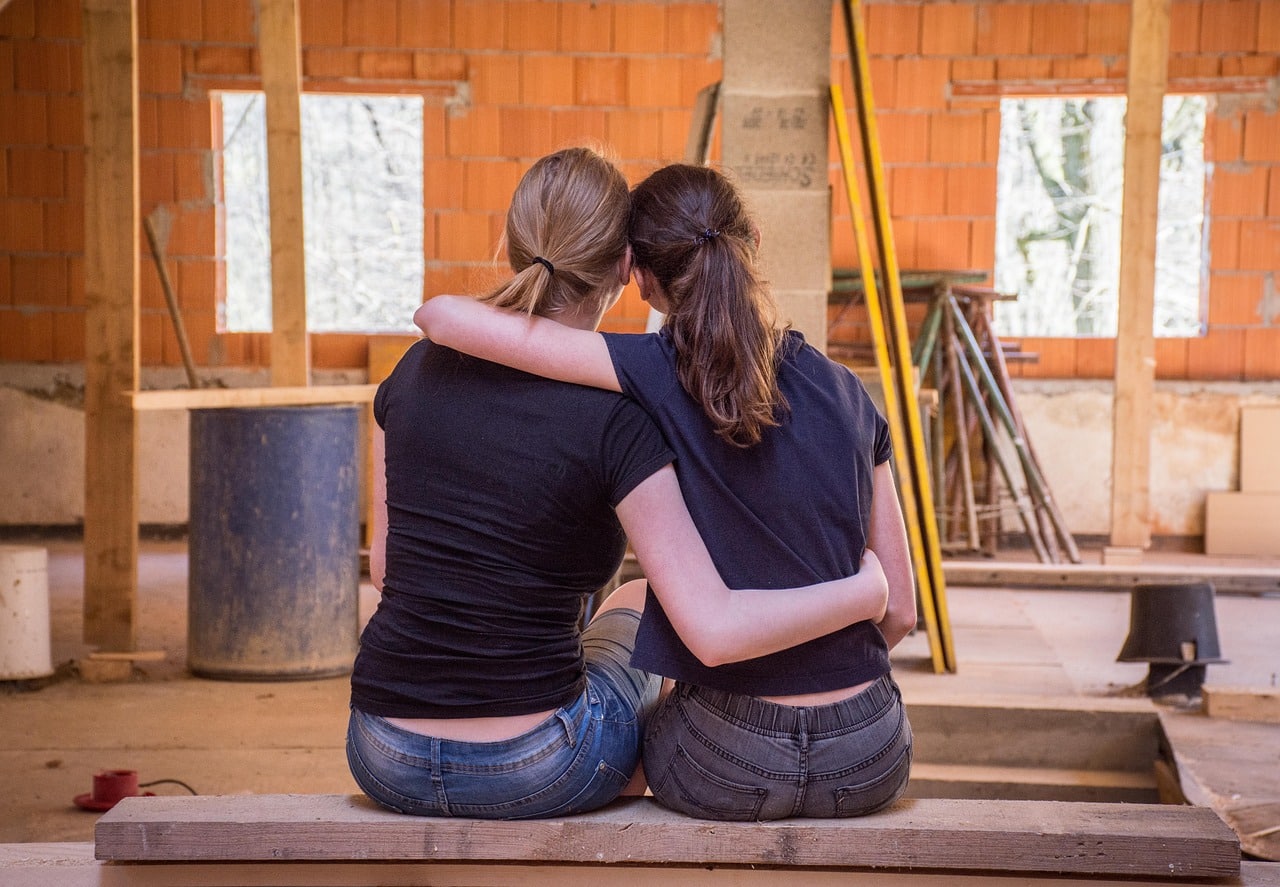 Rénovez votre mobilier en bois : un intérieur unique à portée de main